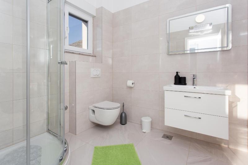 Family friendly house with a swimming pool Srinjine Split - 23770 - image 9