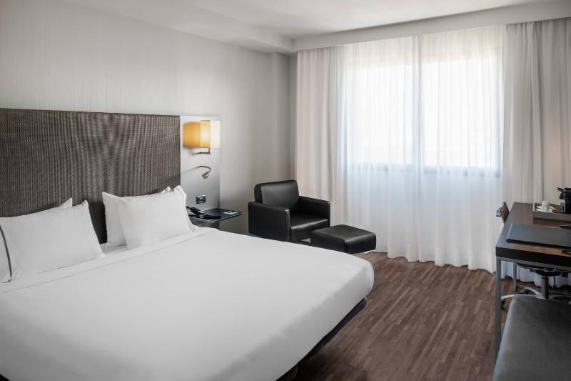 City View King, Guest room, 1 King, City view image 3