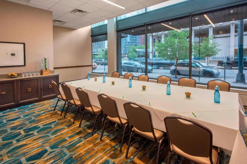 Courtyard by Marriott Denver Downtown - image 10