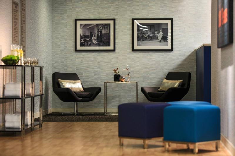 Renaissance Denver Downtown City Center Hotel - image 38