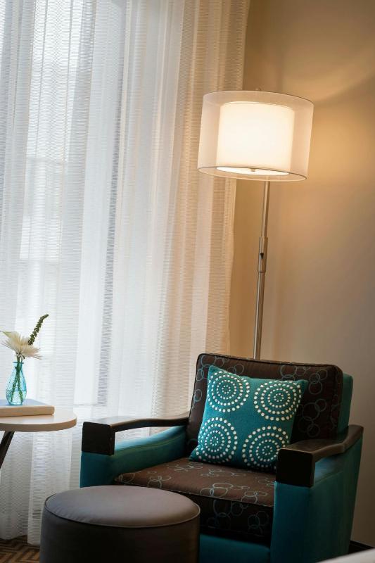 Renaissance Denver Downtown City Center Hotel - image 33