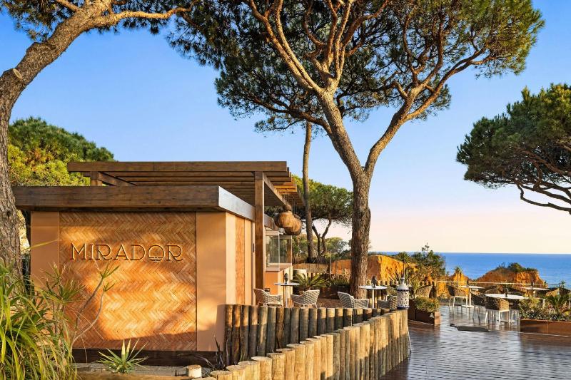 Pine Cliffs Ocean Suites a Luxury Collection Resort & Spa Algarve - image 3