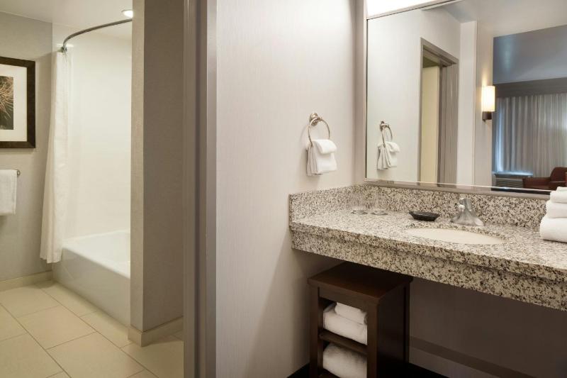 Courtyard by Marriott Scottsdale Salt River - image 34