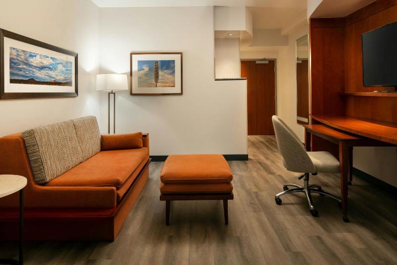 Courtyard by Marriott Scottsdale Salt River - image 42