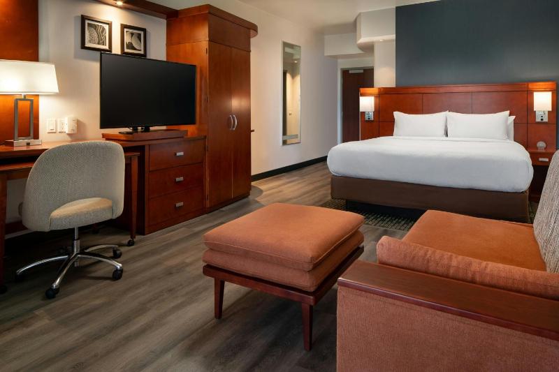 Courtyard by Marriott Scottsdale Salt River - image 6