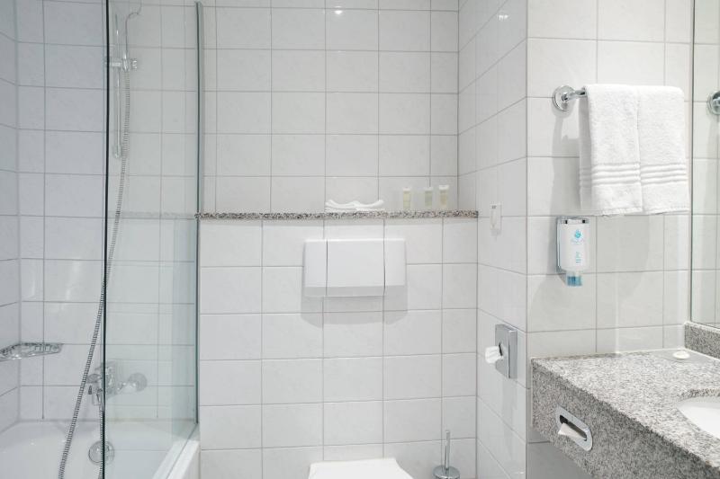 Courtyard by Marriott Dresden - image 10