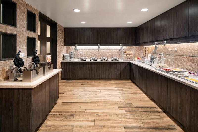 Residence Inn by Marriott Scottsdale Salt River - image 29