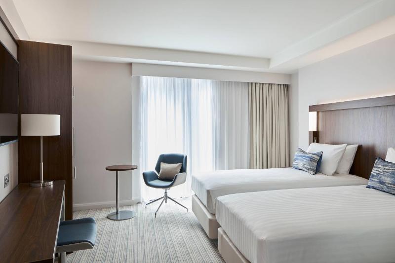 Twin Room image 1