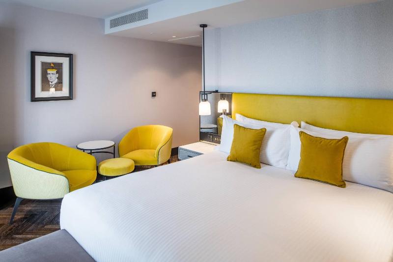 Superior King Room image 1