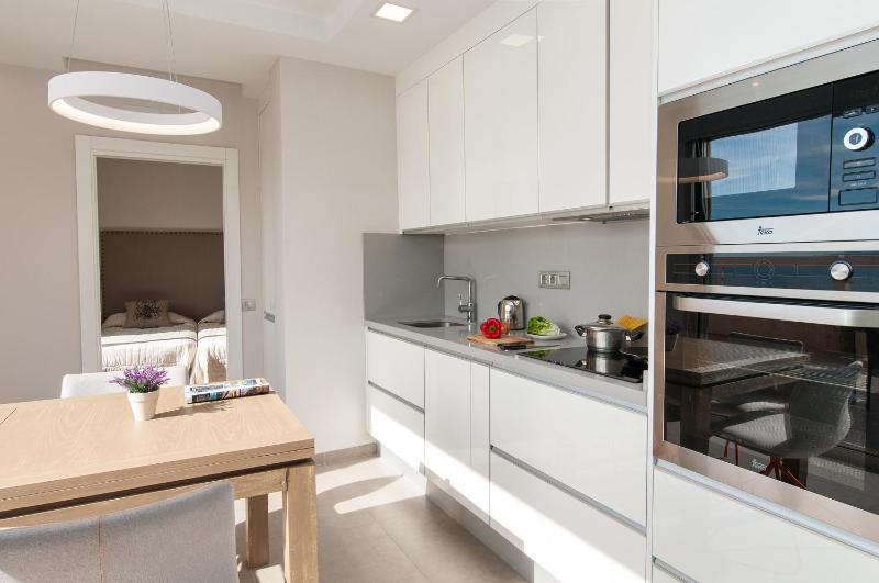 Apartment Las Canteras Nautilus 8D by VillaGranCanaria - image 4