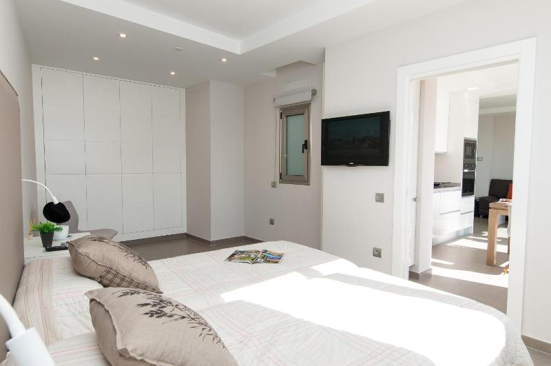 Apartment Las Canteras Nautilus 8D by VillaGranCanaria - image 11