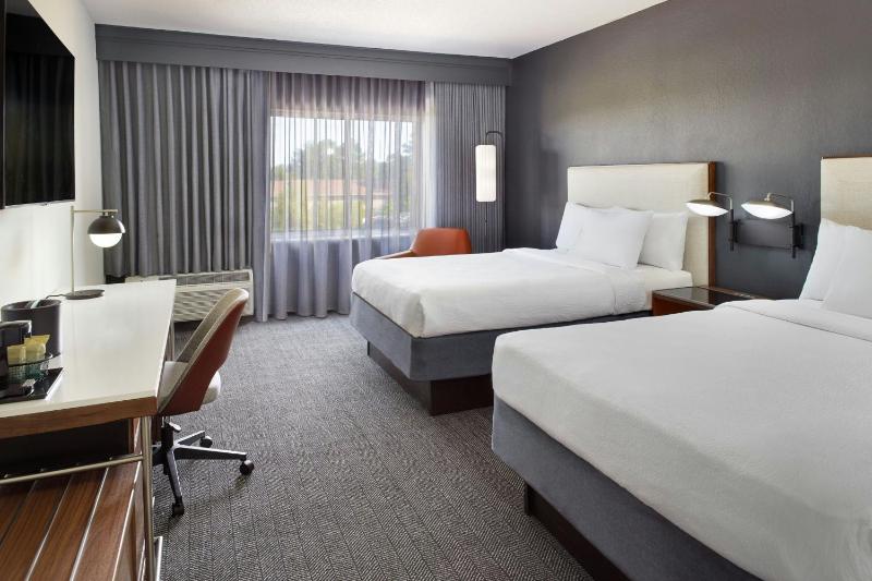 Queen Room with Two Queen Beds image 1