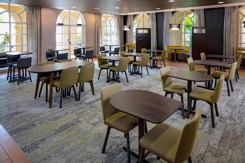 Courtyard by Marriott Fort Lauderdale North/Cypress Creek - image 28
