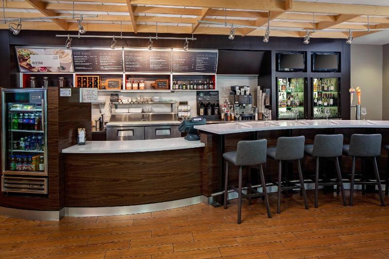 Courtyard by Marriott Fort Lauderdale North/Cypress Creek - image 21