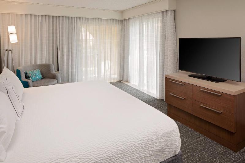 Courtyard by Marriott Fort Lauderdale North/Cypress Creek - image 11
