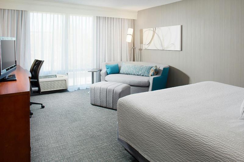 Courtyard by Marriott Fort Lauderdale North/Cypress Creek - image 36