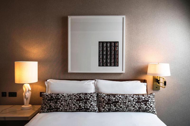 Double Room with Two Double Beds image 3