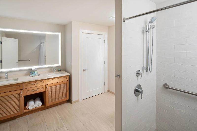 Waterline Villas & Marina Autograph Collection - image 7