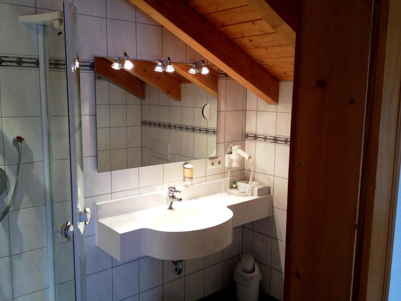 Comfort Single Room with Balcony image 4