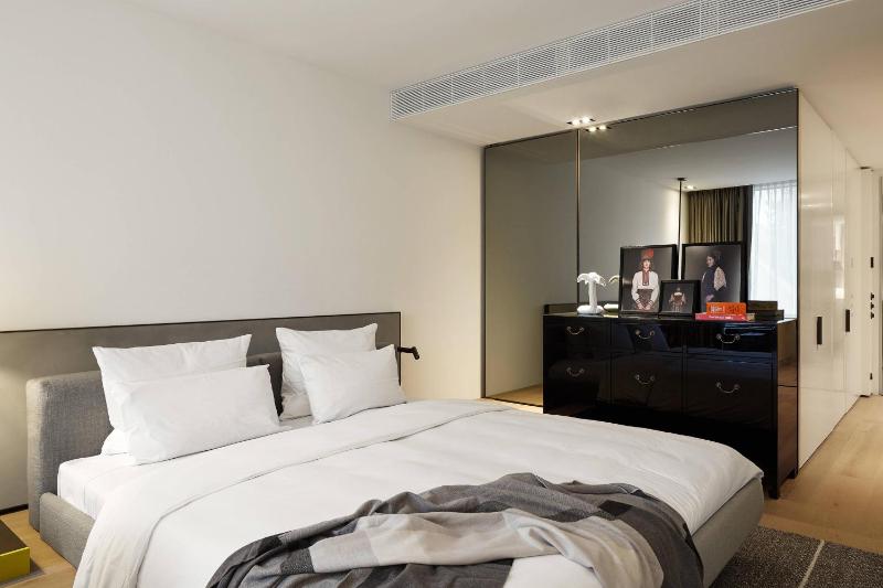 Superior Room, Guest room, 1 King image 1