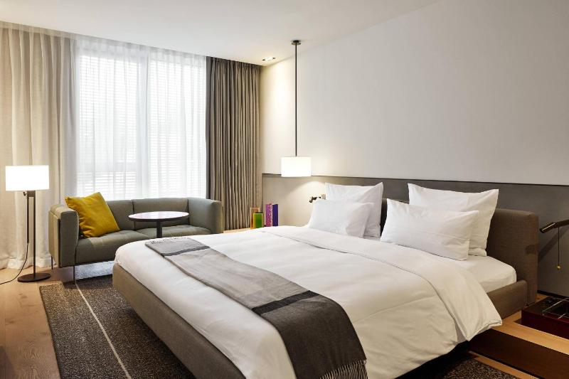 Superior Room, Guest room, 1 King image 3