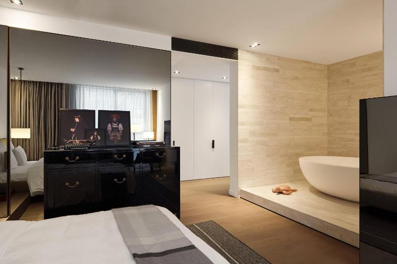 Deluxe Junior Suite, 1 Bedroom Junior Suite, 1 King image 3