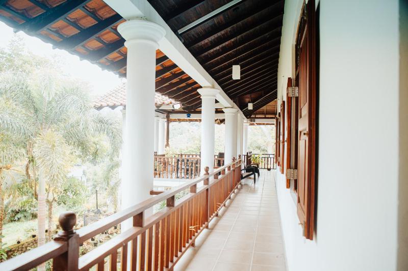 Crystal White Villa - image 11