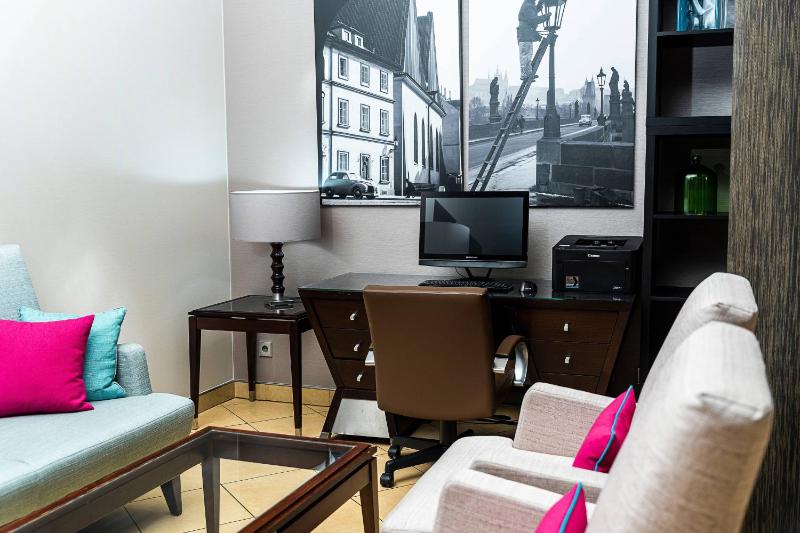 Courtyard by Marriott Prague City - image 3