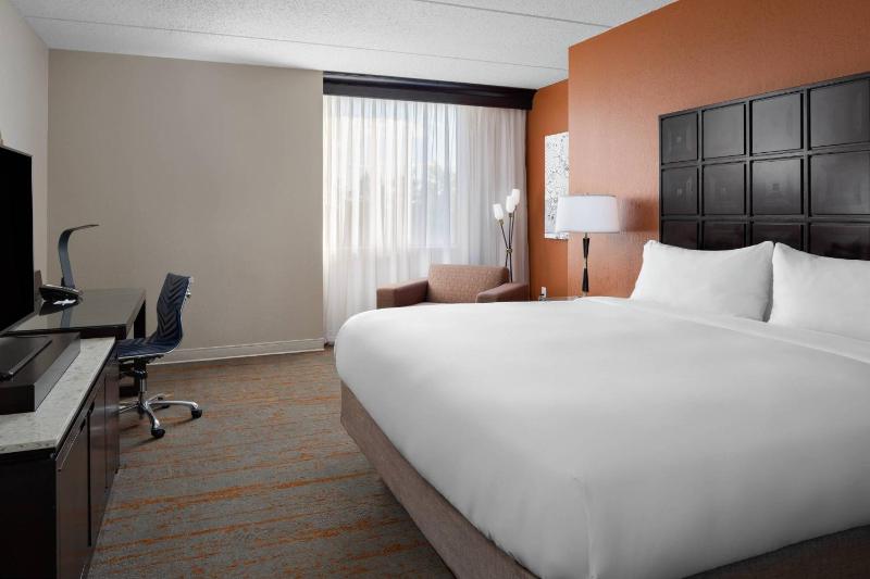 King Room image 3