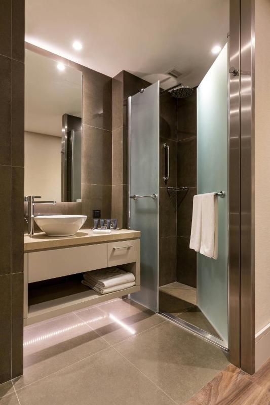 Guest room, 1 King, Bosphorus view image 2