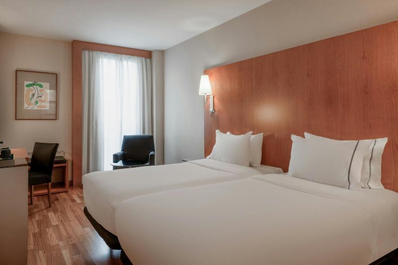 Standard Plus Twin Room, Guest room, 2 Twin/Single Bed(s) image 4