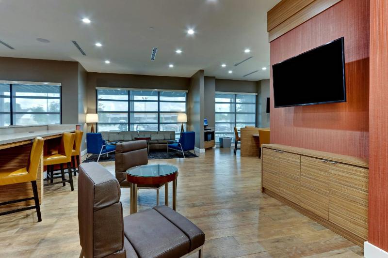 TownePlace Suites by Marriott Houston Northwest/Beltway 8 - image 15