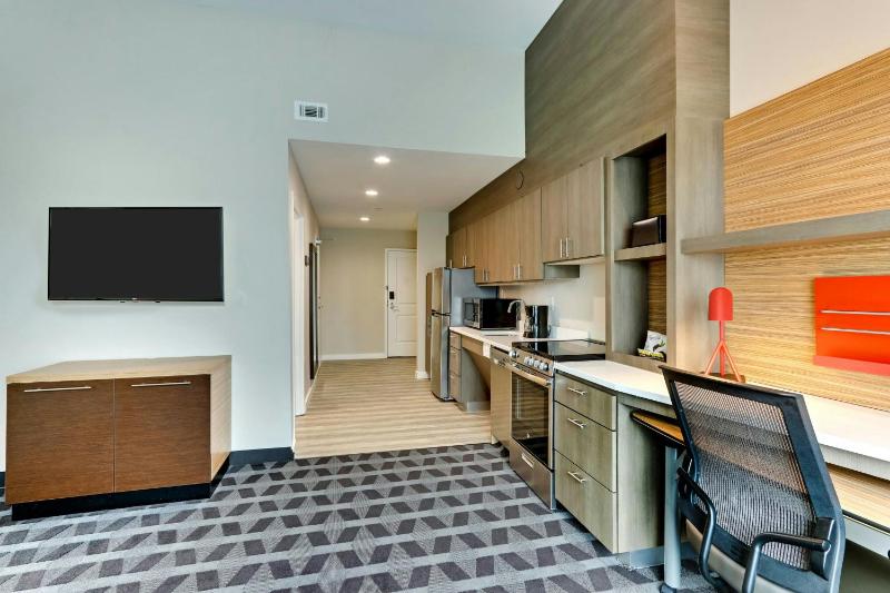 TownePlace Suites by Marriott Houston Northwest/Beltway 8 - image 17