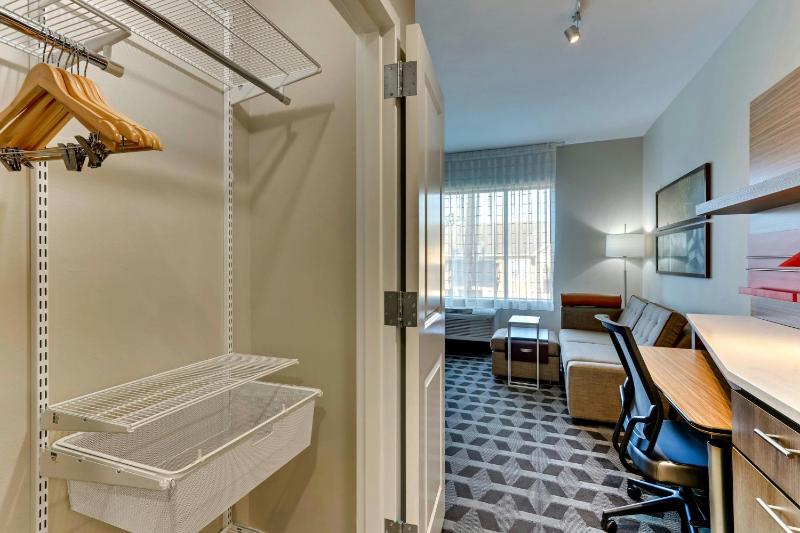 TownePlace Suites by Marriott Houston Northwest/Beltway 8 - image 43