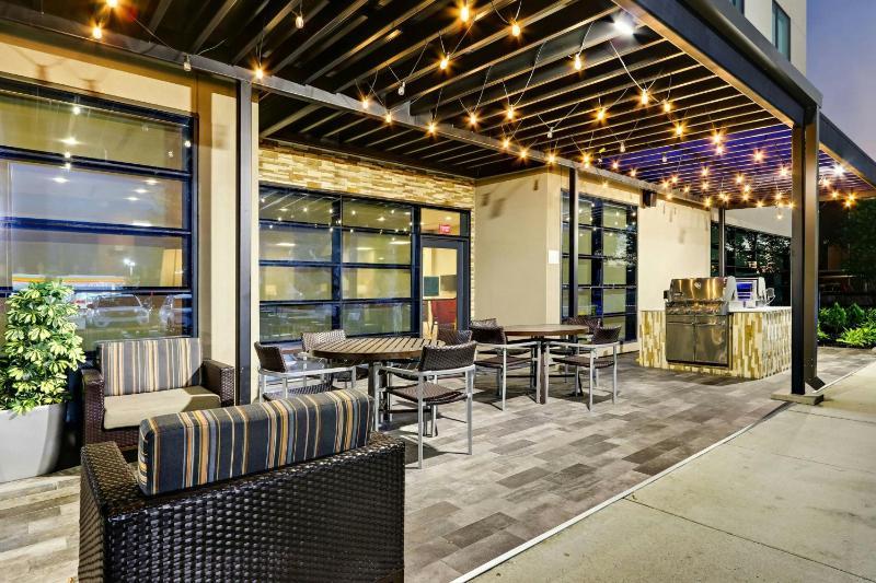 TownePlace Suites by Marriott Houston Northwest/Beltway 8 - image 30