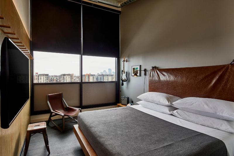 Moxy Minneapolis Uptown - image 2