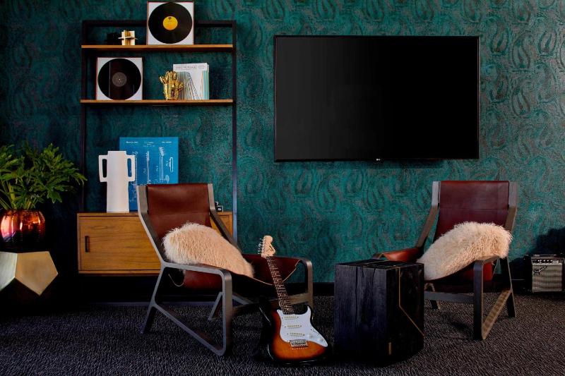 Moxy Minneapolis Uptown - image 30