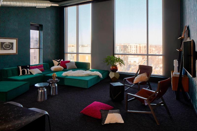 Moxy Minneapolis Uptown - image 6