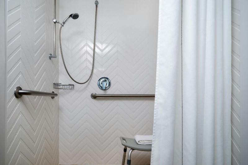 King Room with Roll-in Shower - Mobility and Hearing Accessible image 2