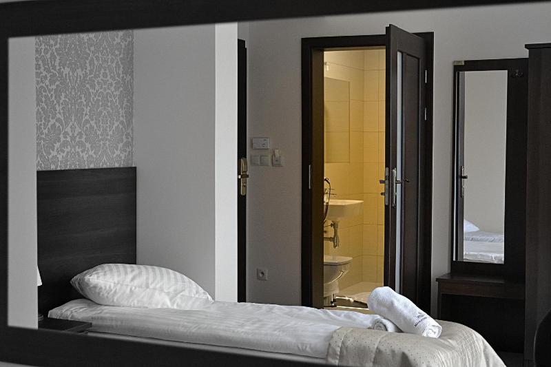 Superior Double Room image 4