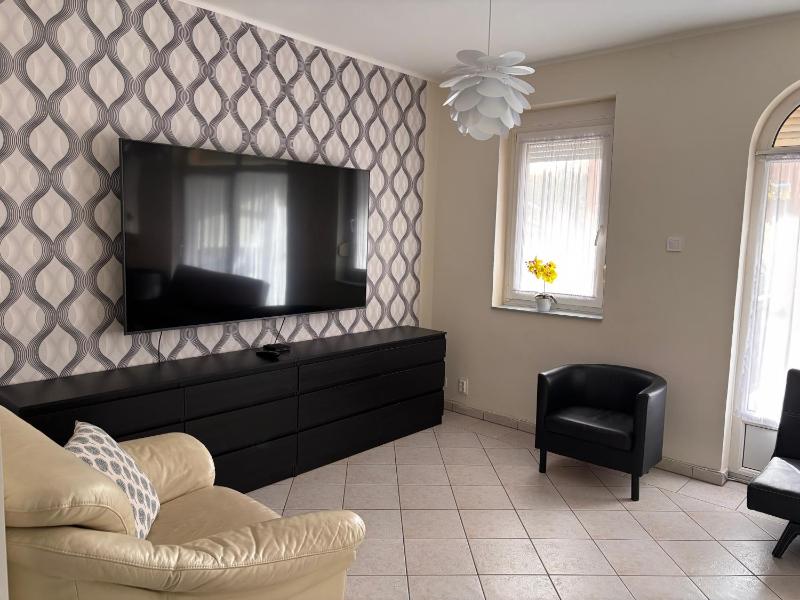 Veronika Lux Apartman - image 28