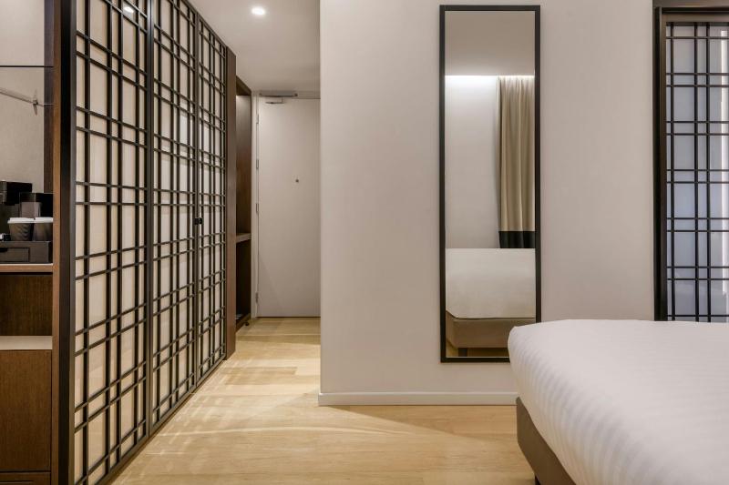 Superior Room with Water View image 3