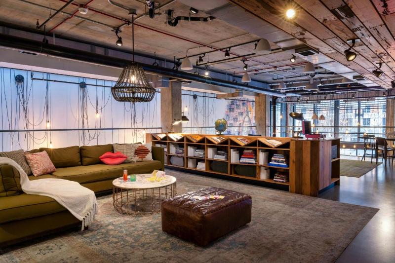 Moxy Washington DC Downtown - image 12