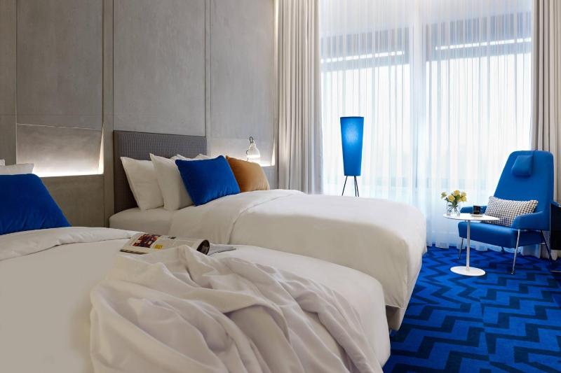 Room with Two Double Beds image 3