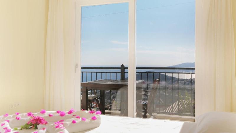 Kalkan 3 Bedroom Villa - 5 minutes drive to the center - image 8