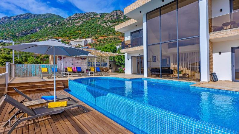 Kalkan 3 Bedroom Seaview Villa with Private Pool - image 16
