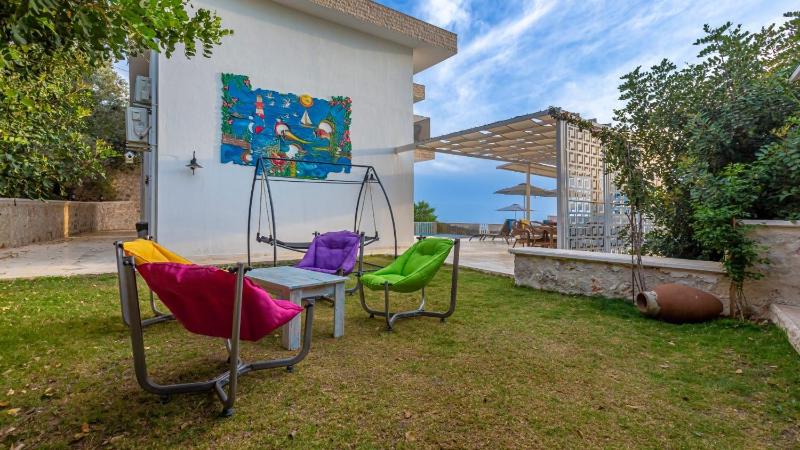 Kalkan 3 Bedroom Seaview Villa with Private Pool - image 13