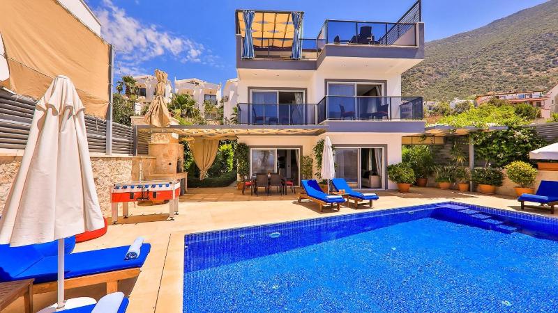 Kalkan 3 Bedroom Villa - Close to the Center - image 19