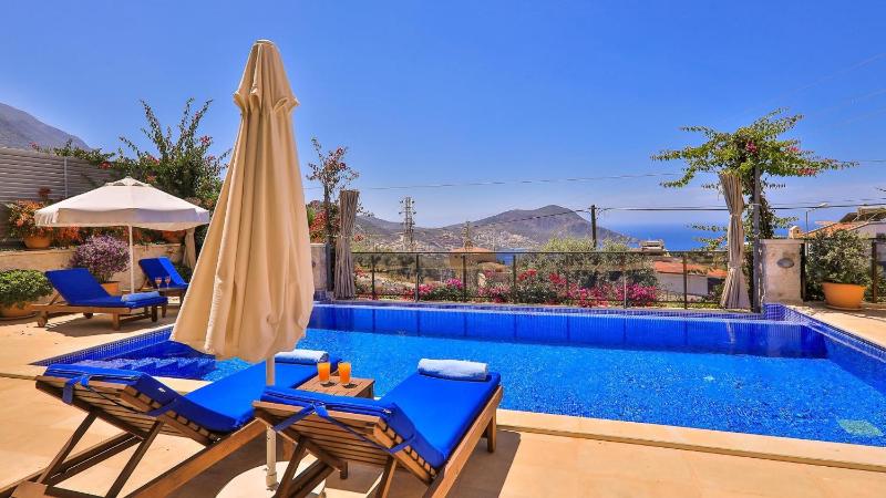 Kalkan 3 Bedroom Villa - Close to the Center - image 10