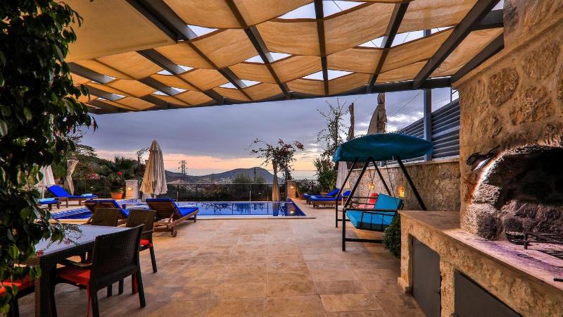 Kalkan 3 Bedroom Villa - Close to the Center - image 27